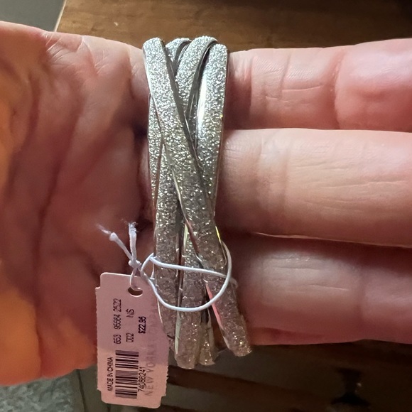 New York & Company Silver Bangle Bracelet Set - BNWT - Picture 2 of 3